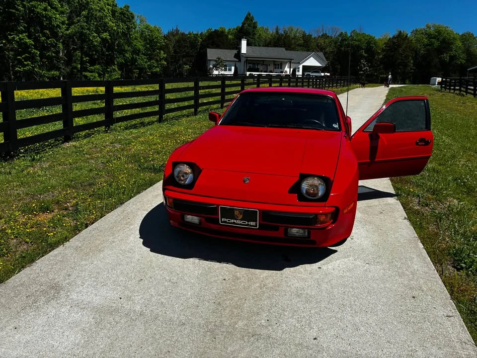 1984 Porsche 944 - Image 8 of 14