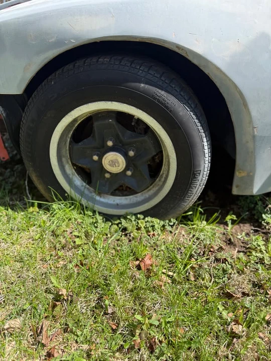 1984 Porsche 944 - Image 4 of 4