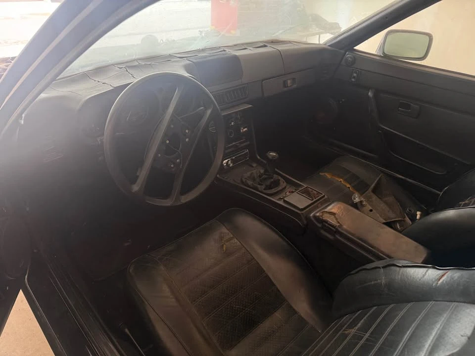 1984 Porsche 944 - Image 4 of 13