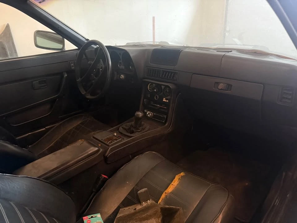 1984 Porsche 944 - Image 5 of 13