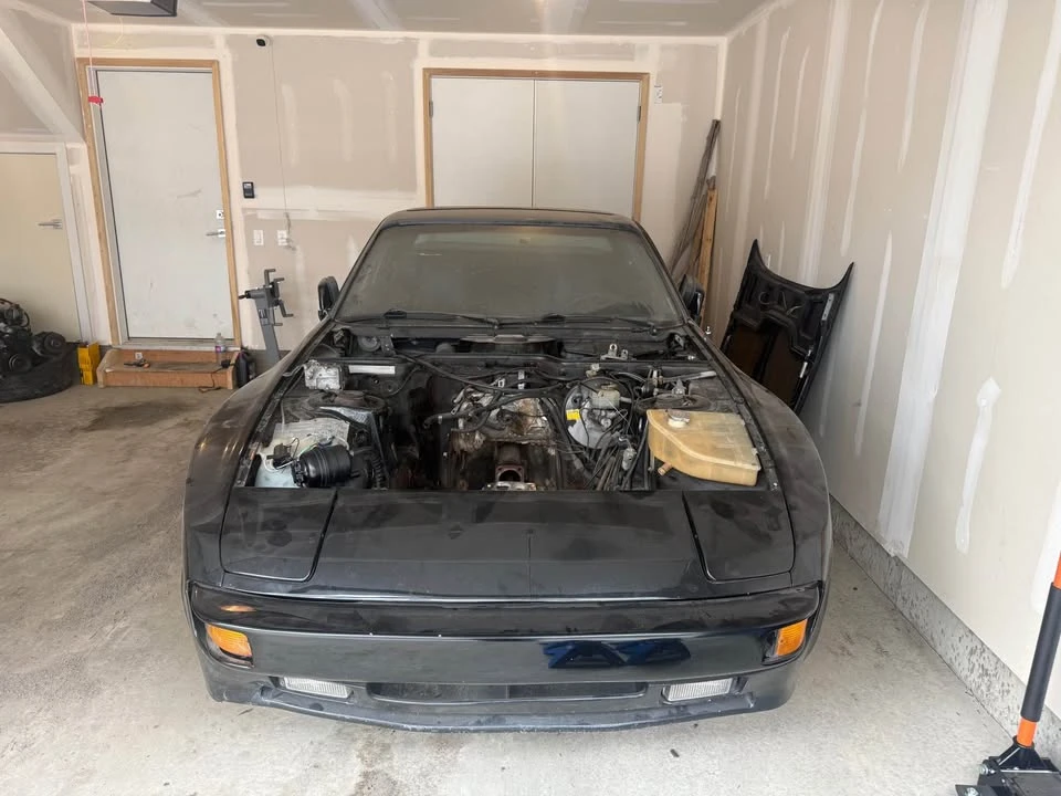 1984 Porsche 944 - Image 2 of 13