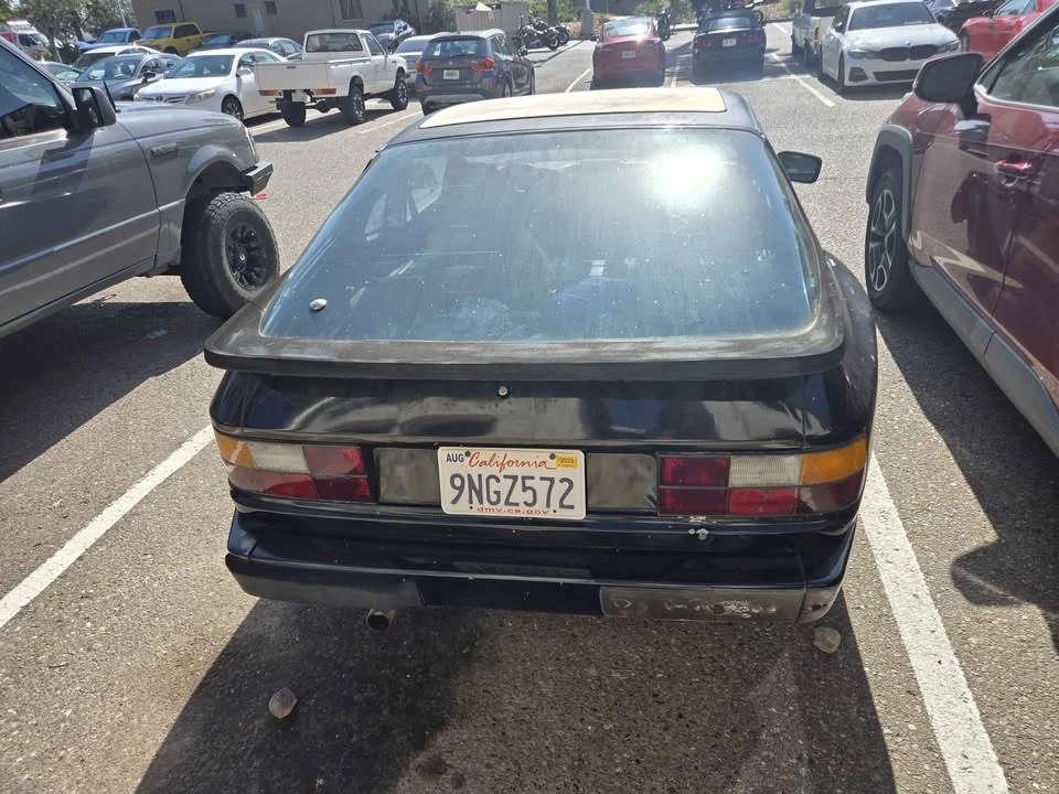 1984 Porsche 944 - Image 5 of 11