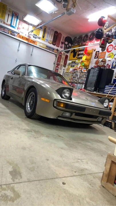 1984 Porsche 944 - Image 17 of 20