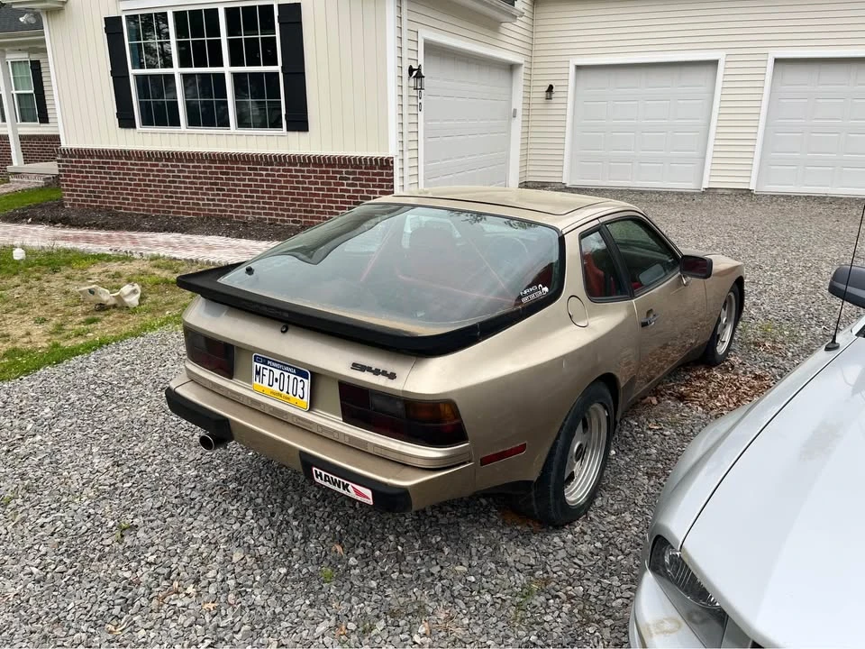1984 Porsche 944 - Image 5 of 11