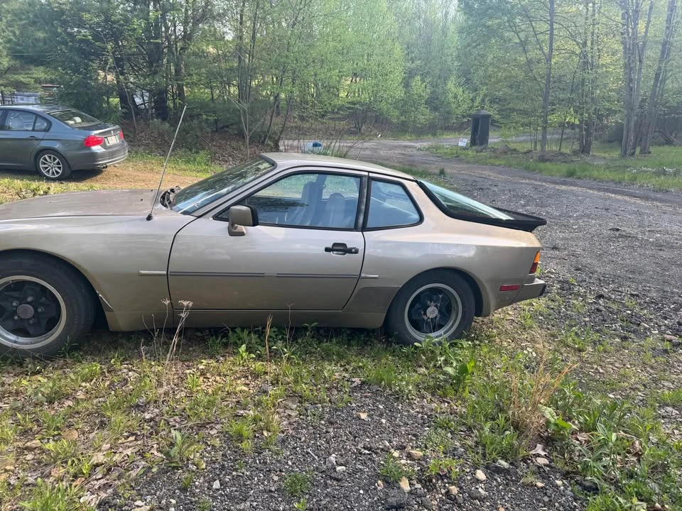 1984 Porsche 944 - Image 13 of 20