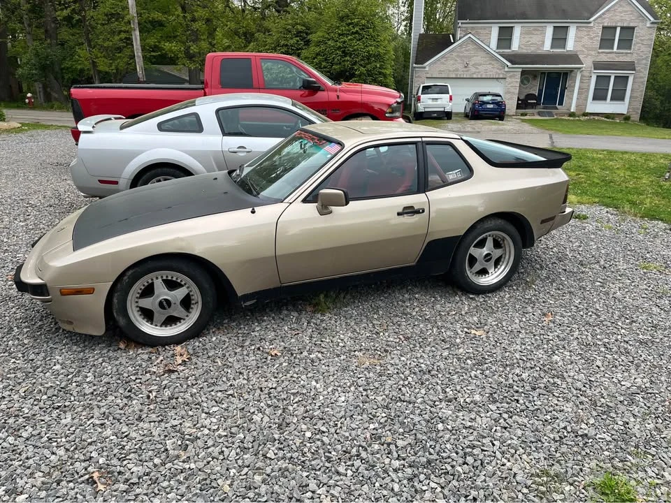 1984 Porsche 944 - Image 3 of 11