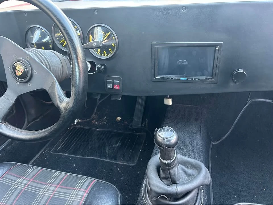 1984 Porsche 944 - Image 9 of 9