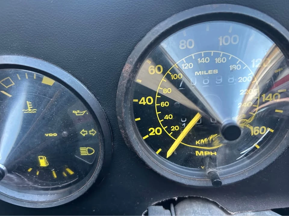 1984 Porsche 944 - Image 6 of 9