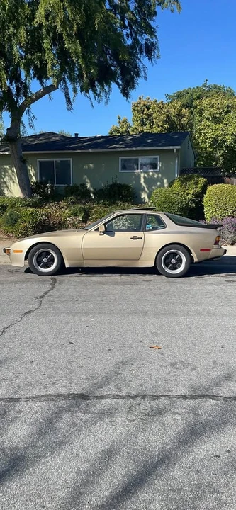 1984 Porsche 944 - Image 2 of 9