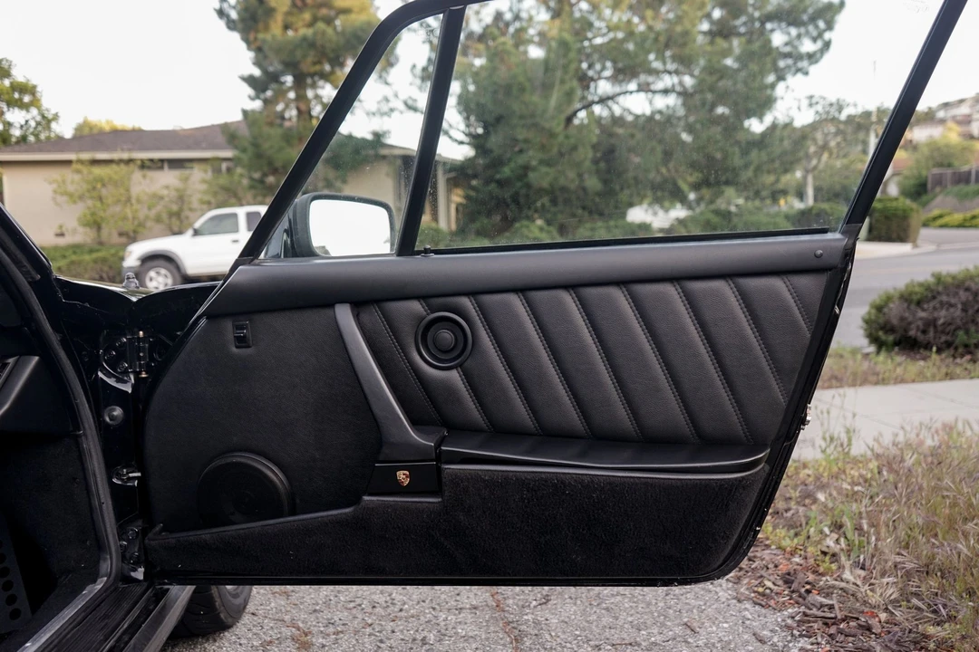 1984 Porsche 911 Carrera 3.2 - Image 17 of 20