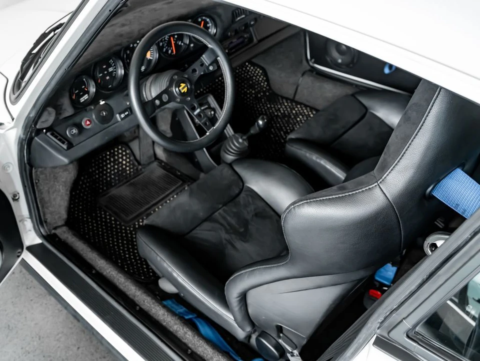 1984 Porsche 911 Carrera 3.2 - Image 5 of 31