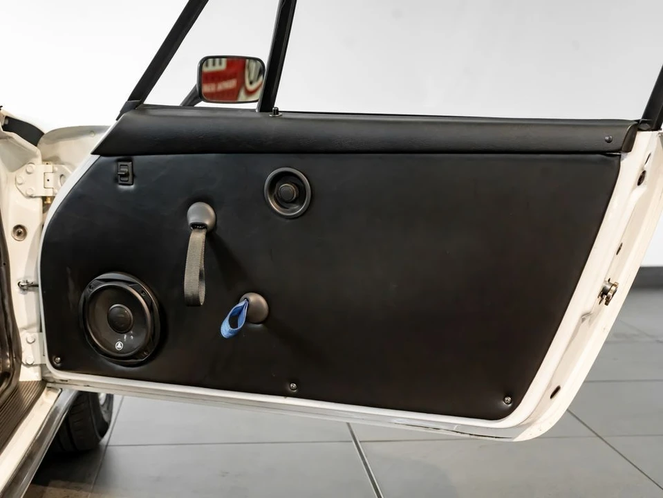 1984 Porsche 911 Carrera 3.2 - Image 23 of 31