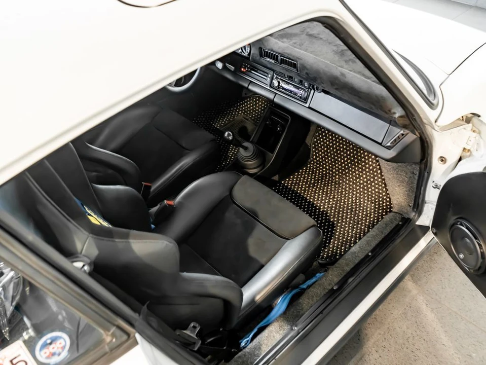 1984 Porsche 911 Carrera 3.2 - Image 24 of 31
