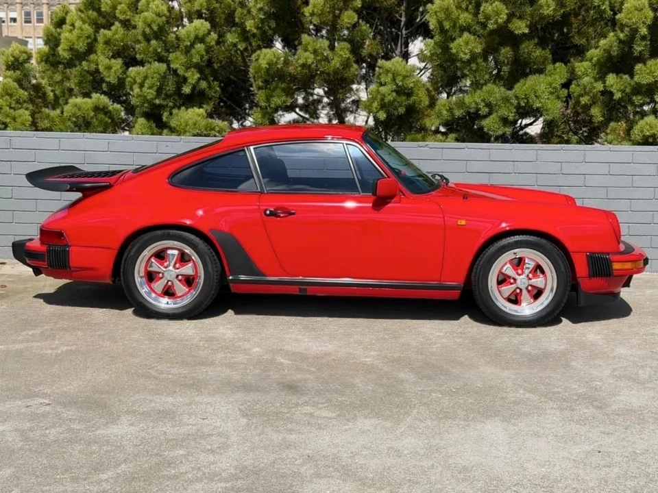 1984 Porsche 911 Carrera 3.2 - Image 9 of 24
