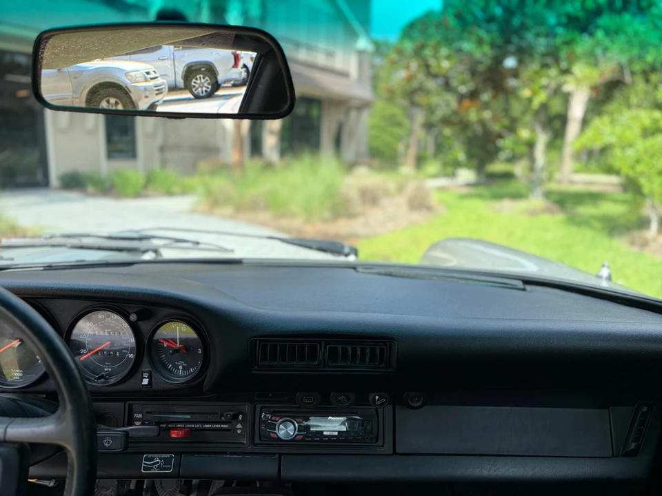 1984 Porsche 911 Carrera 3.2 - Image 13 of 17