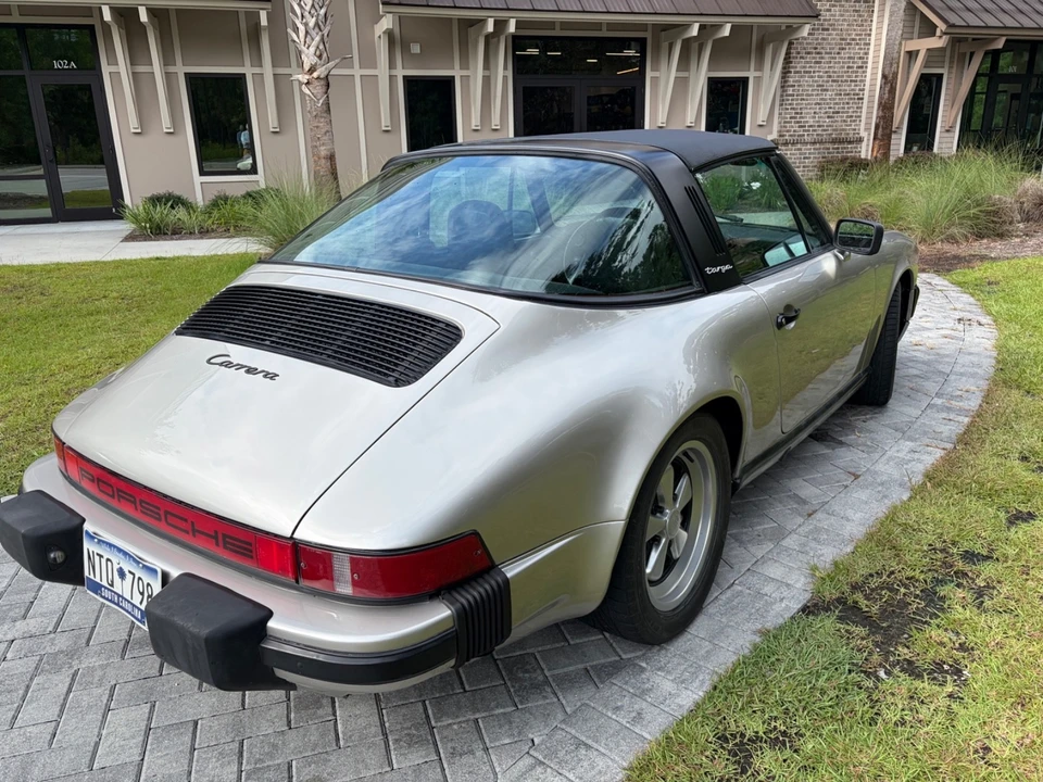 1984 Porsche 911 Carrera 3.2 - Image 5 of 17