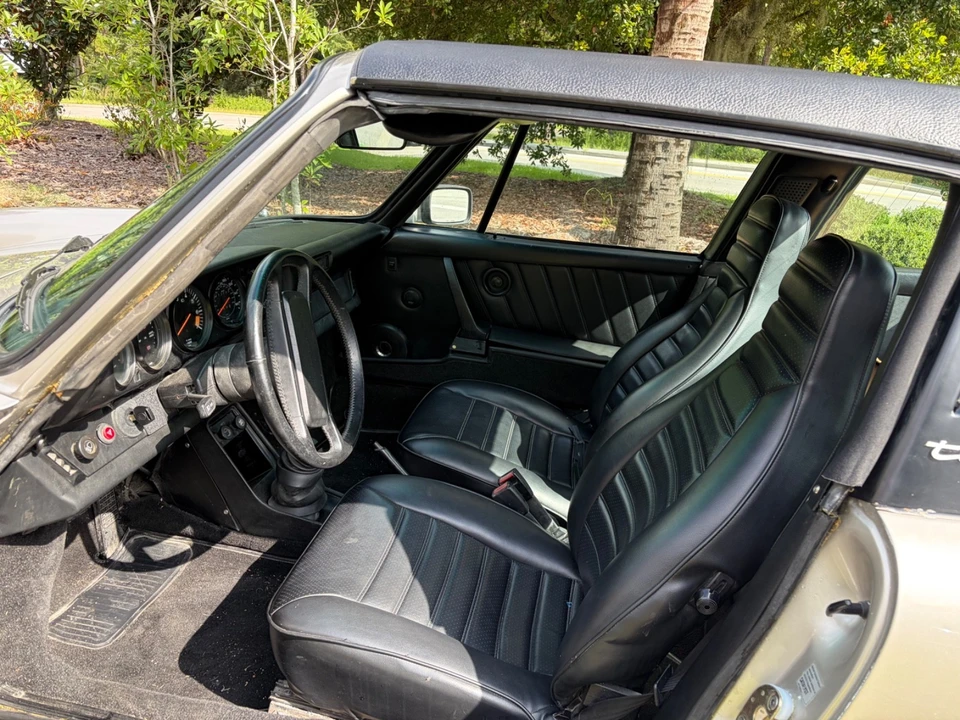 1984 Porsche 911 Carrera 3.2 - Image 15 of 17
