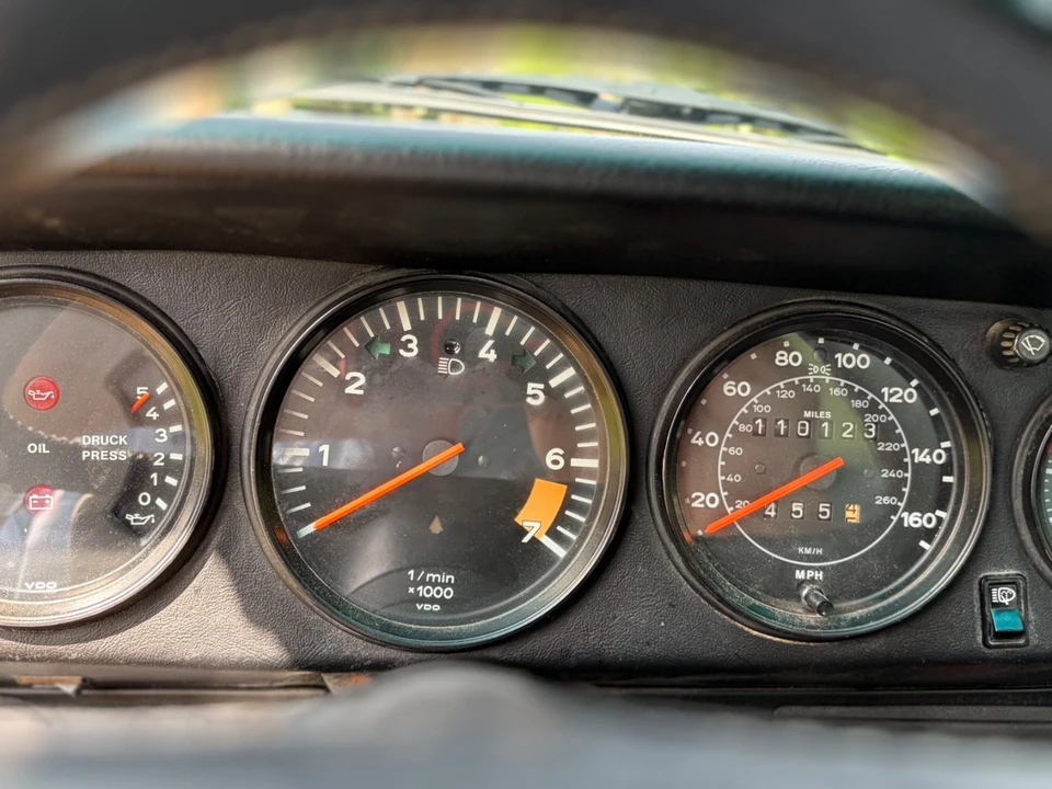 1984 Porsche 911 Carrera 3.2 - Image 12 of 17