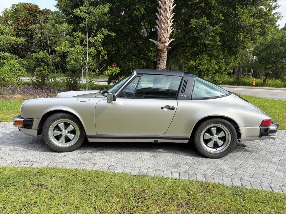 1984 Porsche 911 Carrera 3.2 - Image 8 of 17