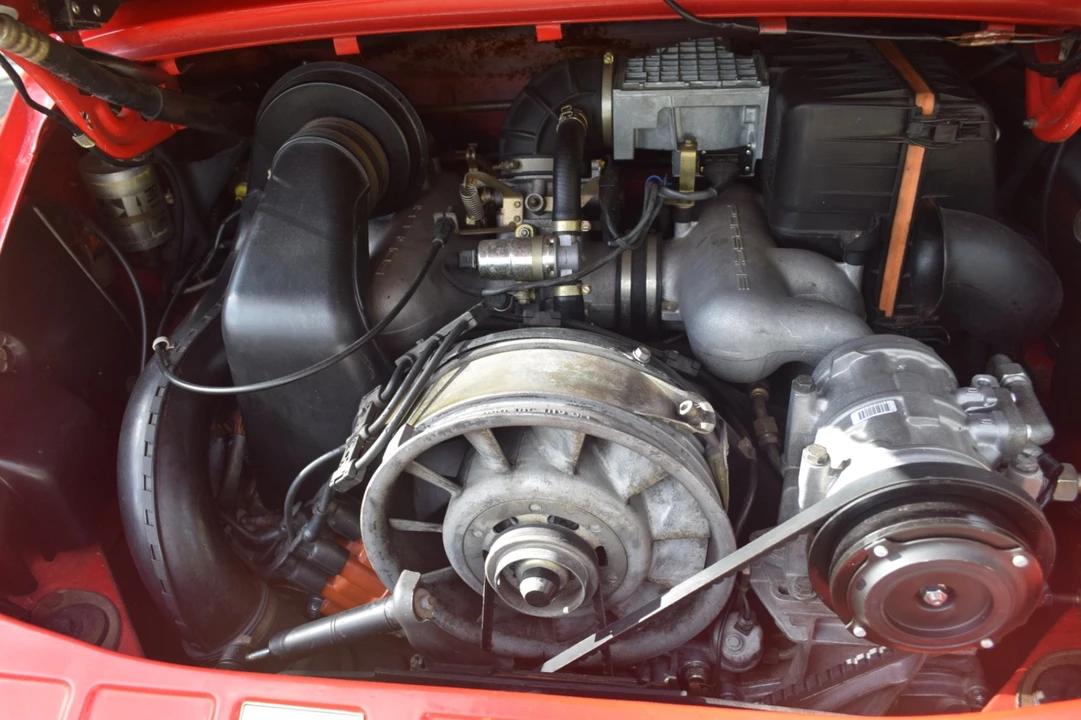 1984 Porsche 911 Carrera 3.2 - Image 27 of 31