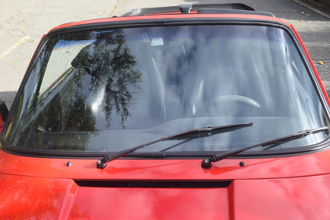 1984 Porsche 911 Carrera 3.2 - Image 14 of 31