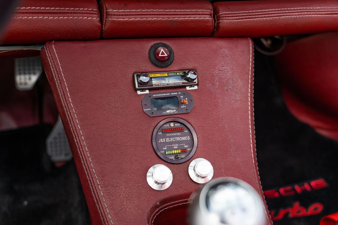 1984 Porsche 911 Carrera 3.2 - Image 7 of 18