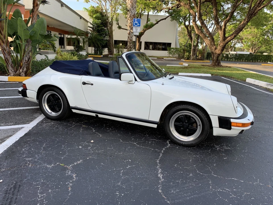 1984 Porsche 911 Carrera 3.2 - Image 25 of 31