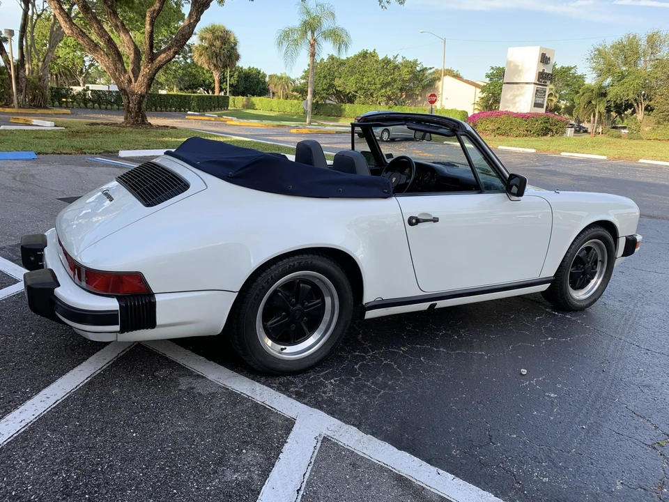 1984 Porsche 911 Carrera 3.2 - Image 21 of 31