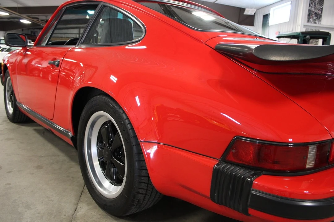 1984 Porsche 911 Carrera 3.2 - Image 11 of 12