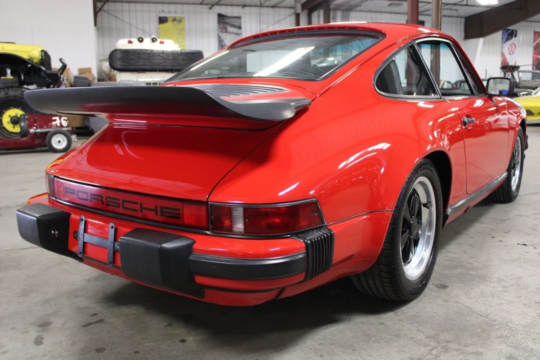 1984 Porsche 911 Carrera 3.2 - Image 6 of 12