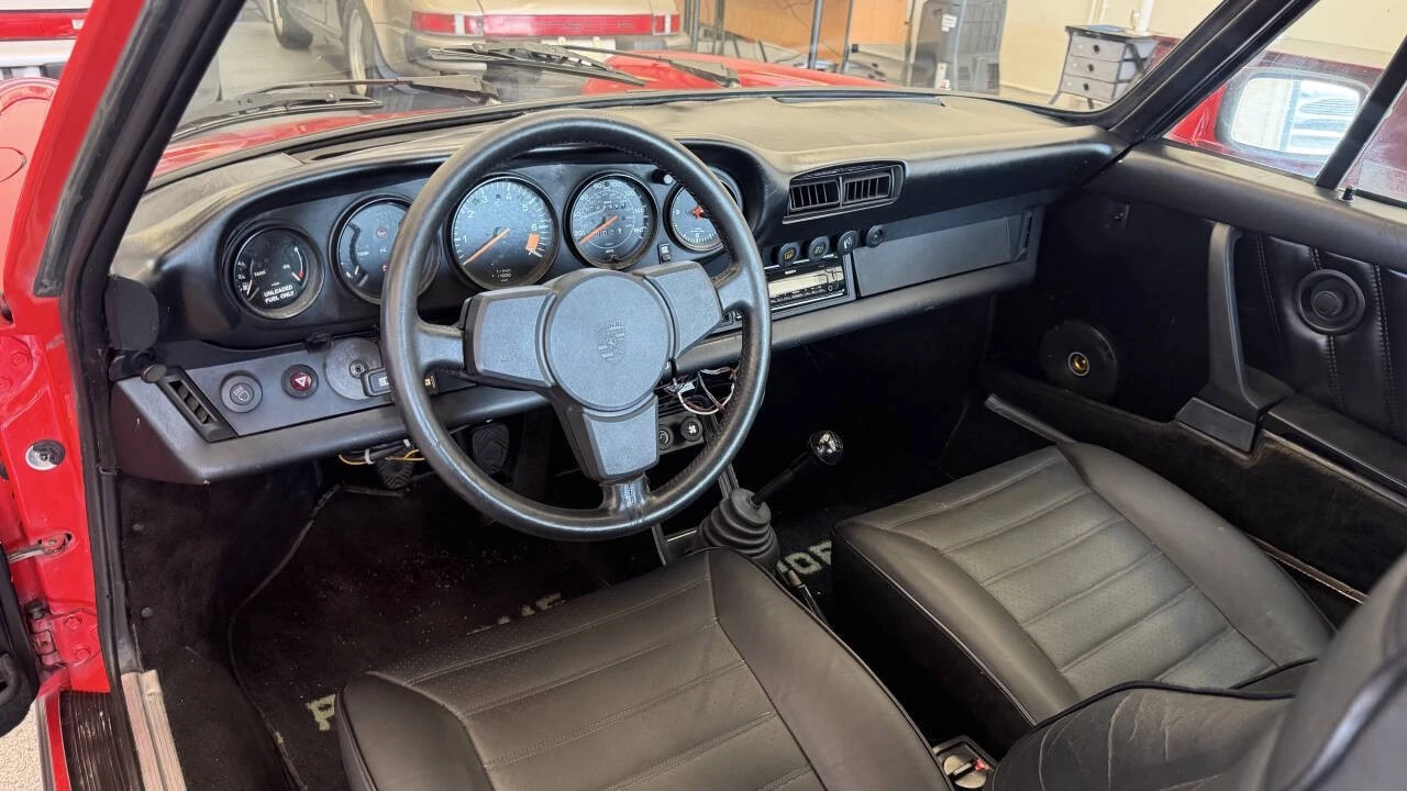 1984 Porsche 911 Carrera 3.2 - Image 20 of 31