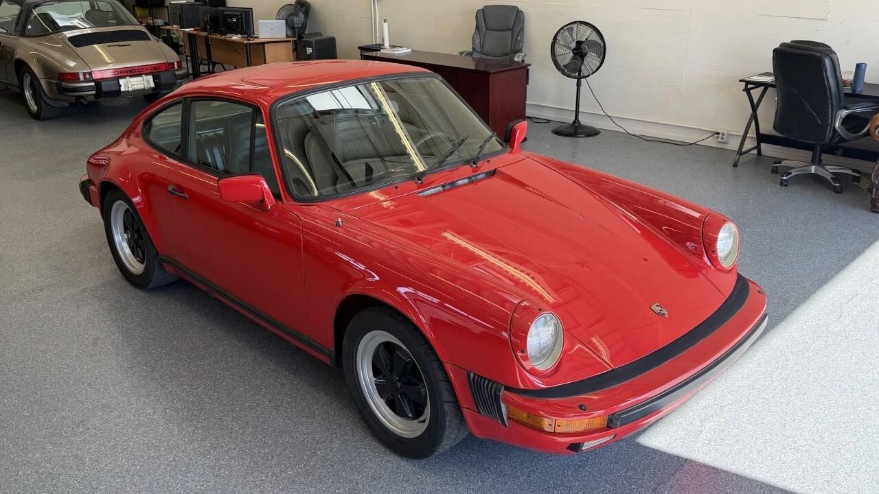 1984 Porsche 911 Carrera 3.2 - Image 7 of 31
