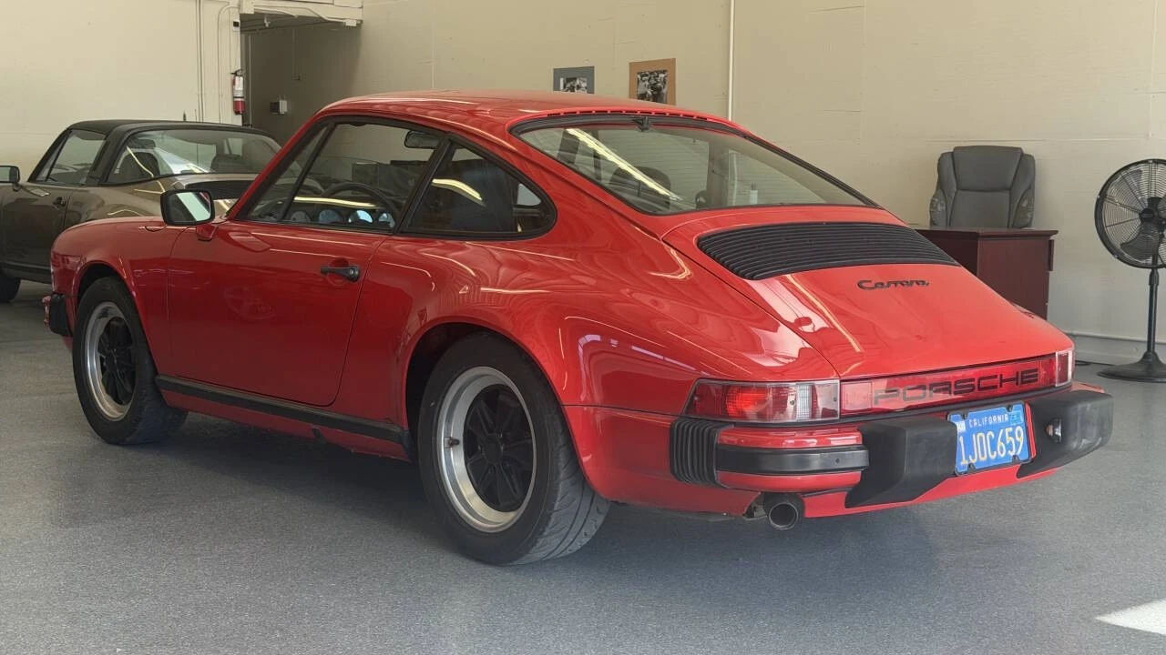 1984 Porsche 911 Carrera 3.2 - Image 11 of 31