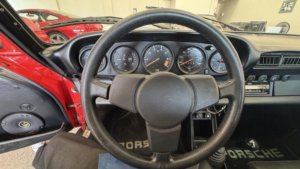 1984 Porsche 911 Carrera 3.2 - Image 22 of 31