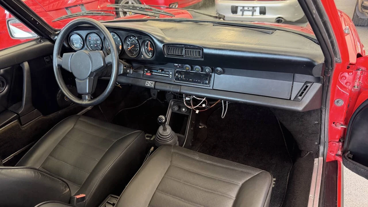 1984 Porsche 911 Carrera 3.2 - Image 21 of 31