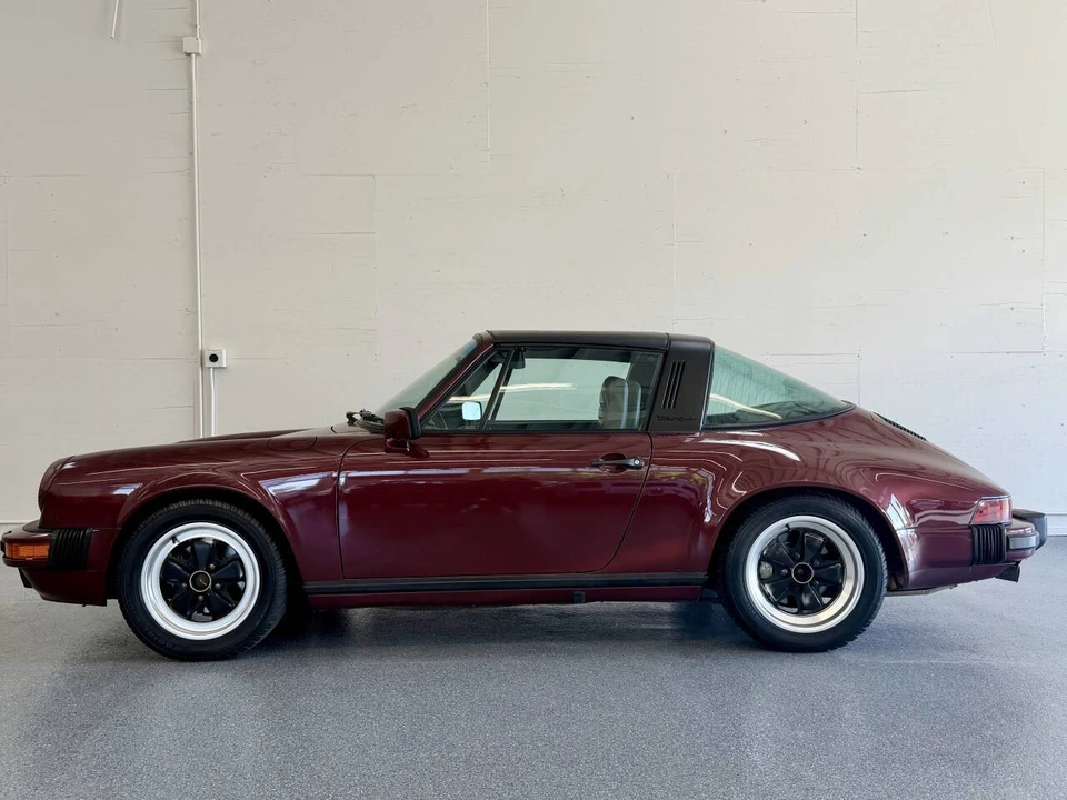 1984 Porsche 911 Carrera 3.2 - Image 5 of 21