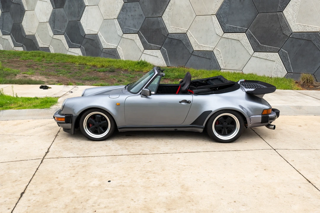 1984 Porsche 911 Carrera 3.2 - Image 11 of 31