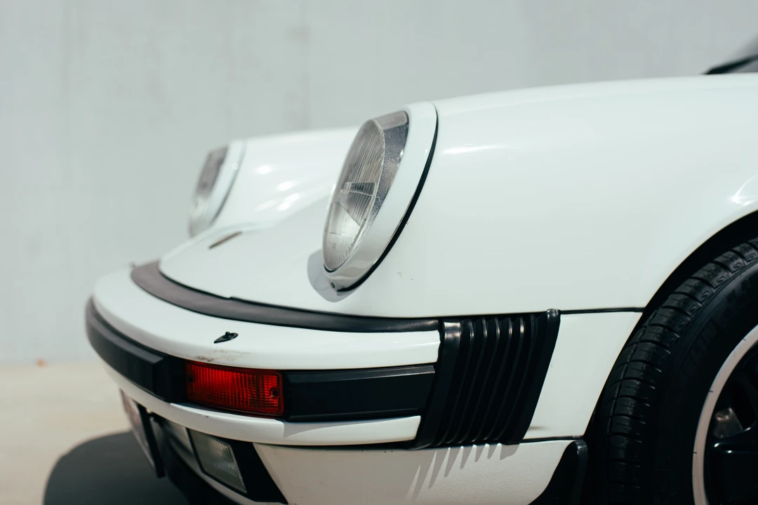 1984 Porsche 911 Carrera 3.2 - Image 19 of 31