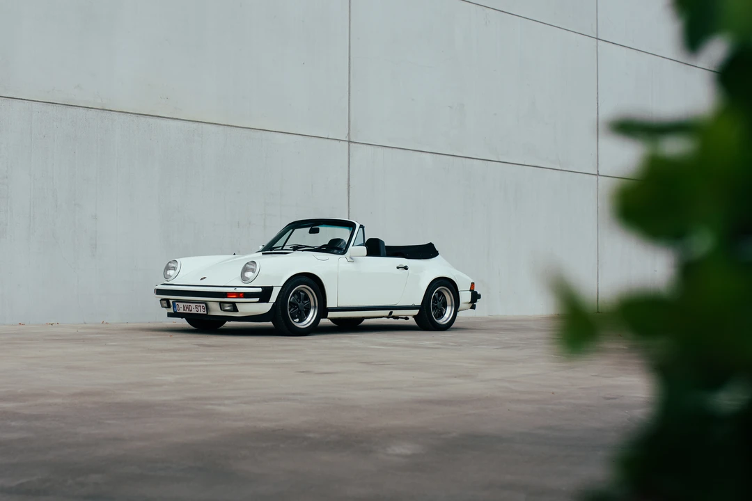 1984 Porsche 911 Carrera 3.2 - Image 12 of 31