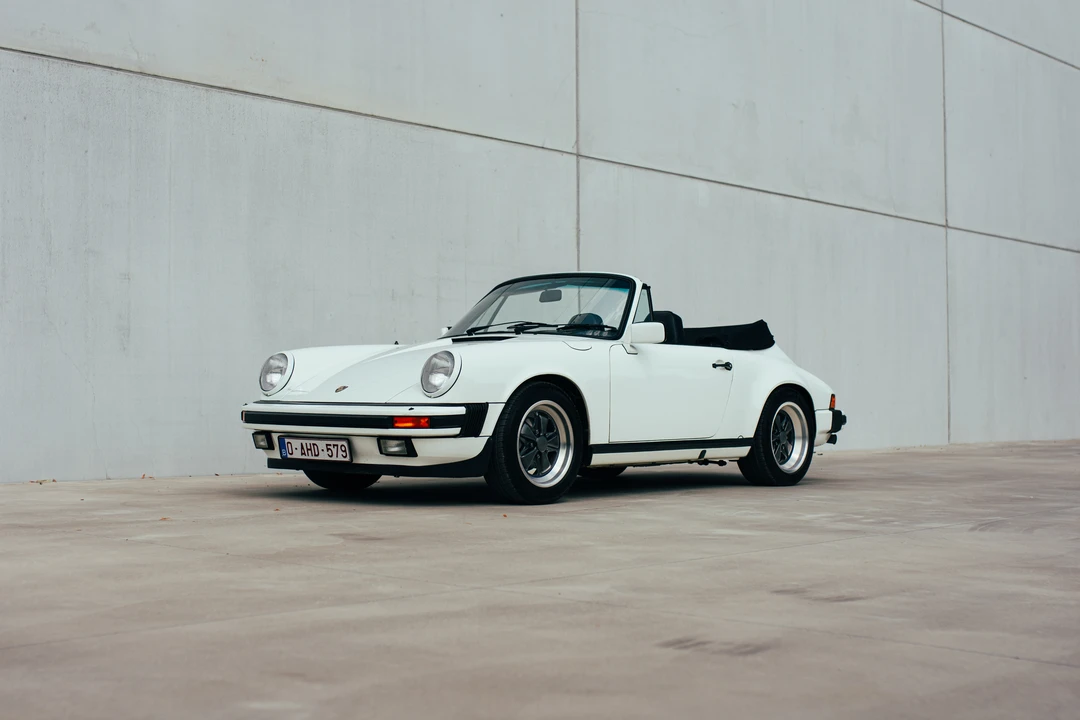 1984 Porsche 911 Carrera 3.2 - Image 13 of 31