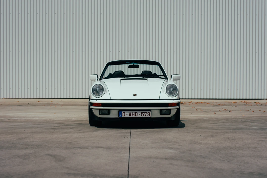 1984 Porsche 911 Carrera 3.2 - Image 2 of 31