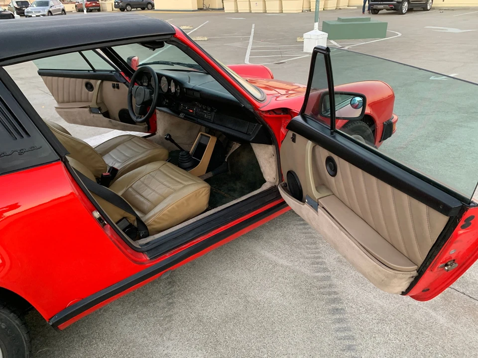1984 Porsche 911 Carrera 3.2 - Image 9 of 13