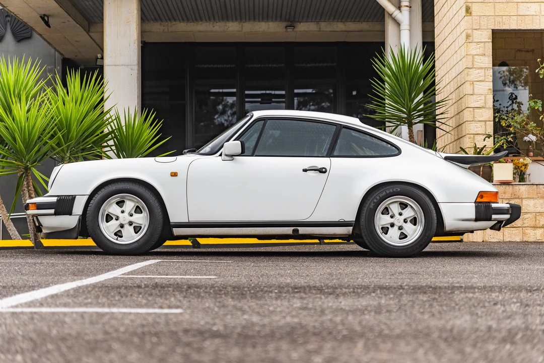 1984 Porsche 911 Carrera 3.2 - Image 4 of 31