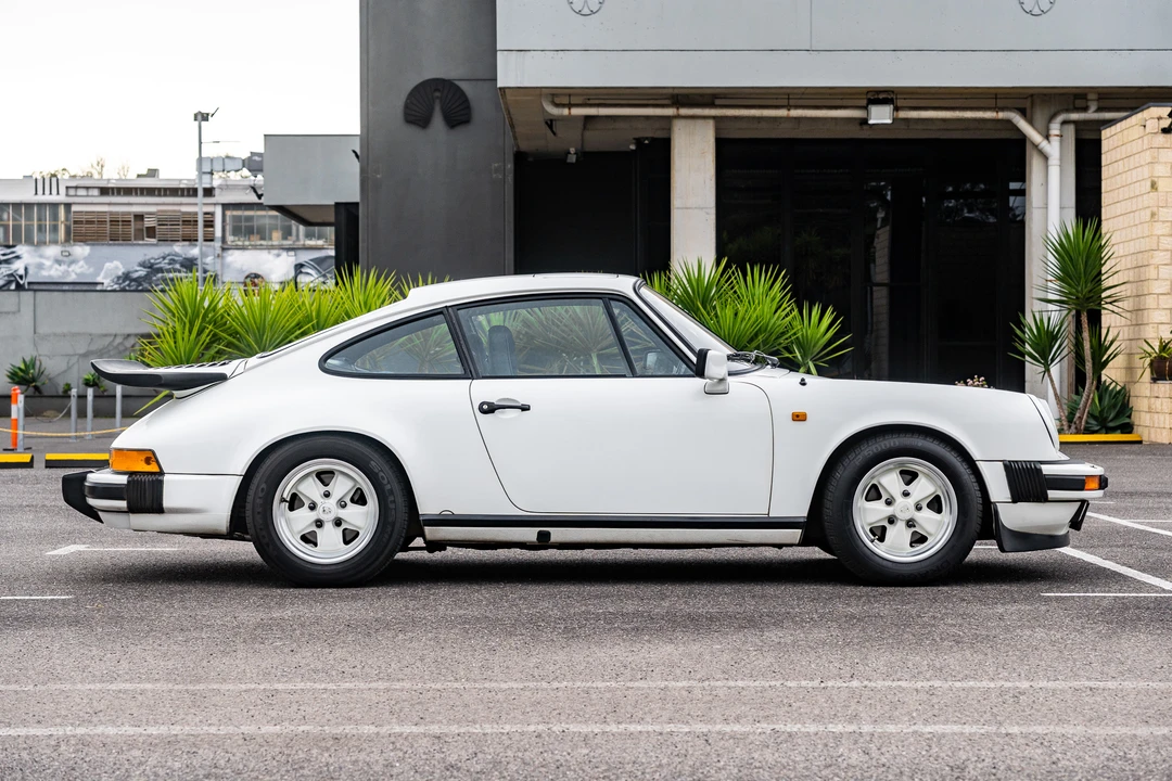 1984 Porsche 911 Carrera 3.2 - Image 8 of 31