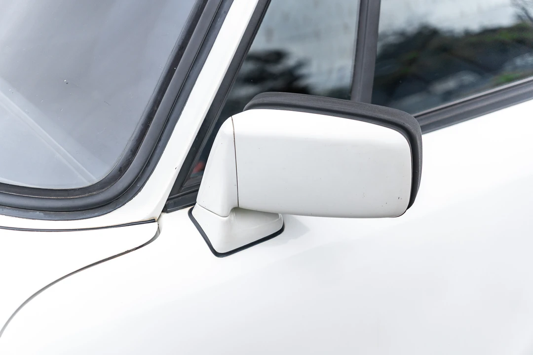 1984 Porsche 911 Carrera 3.2 - Image 27 of 31