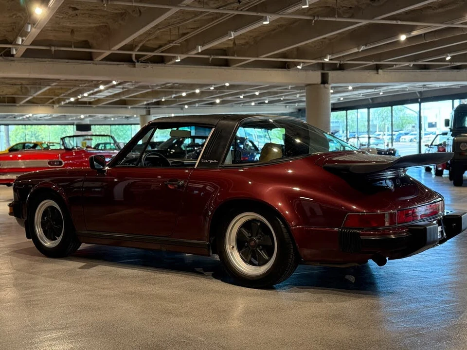 1984 Porsche 911 Carrera 3.2 - Image 6 of 31
