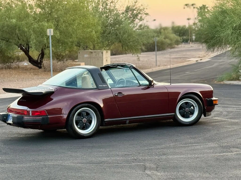 1984 Porsche 911 Carrera 3.2 - Image 17 of 31