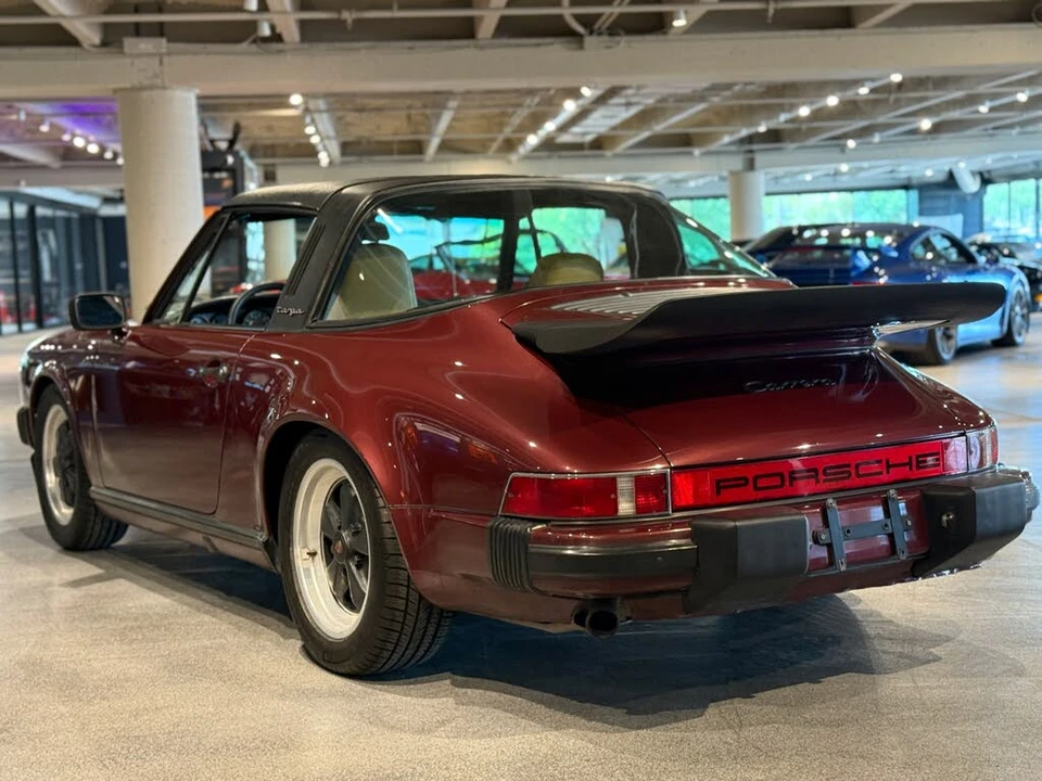 1984 Porsche 911 Carrera 3.2 - Image 7 of 31