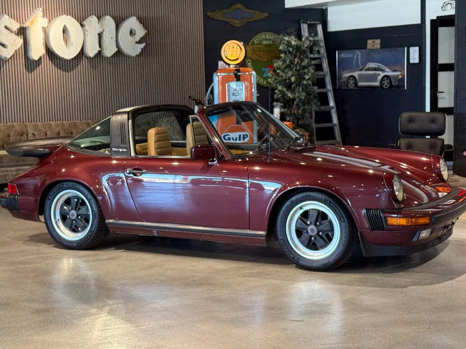 1984 Porsche 911 Carrera 3.2 - Image 2 of 31