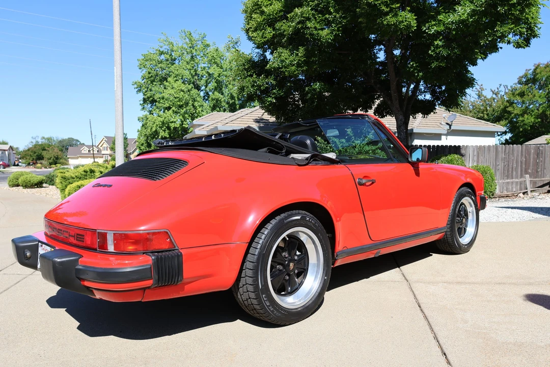 1984 Porsche 911 Carrera 3.2 - Image 9 of 31